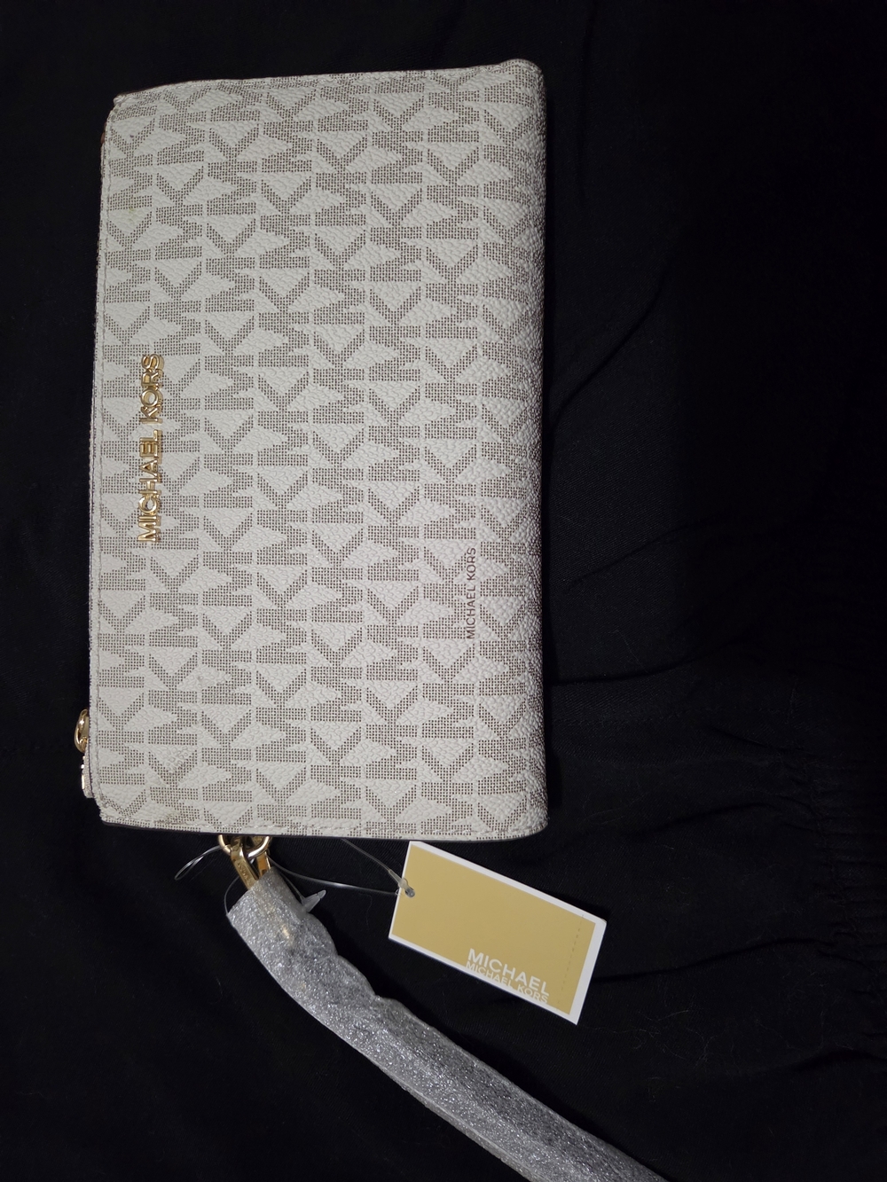 Michael Kors Vanilla Signature Zip Wristlet with Gold Hardware